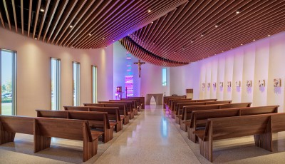 Nuova luce per la cappella dell’Ospedale St Mary Mercy a Livonia (Michigan)