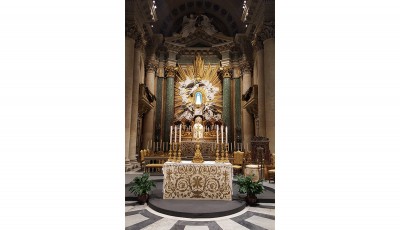 Restauro tessile: i Paliotti D’altare della Chiesa di San Salvatore al Lauro